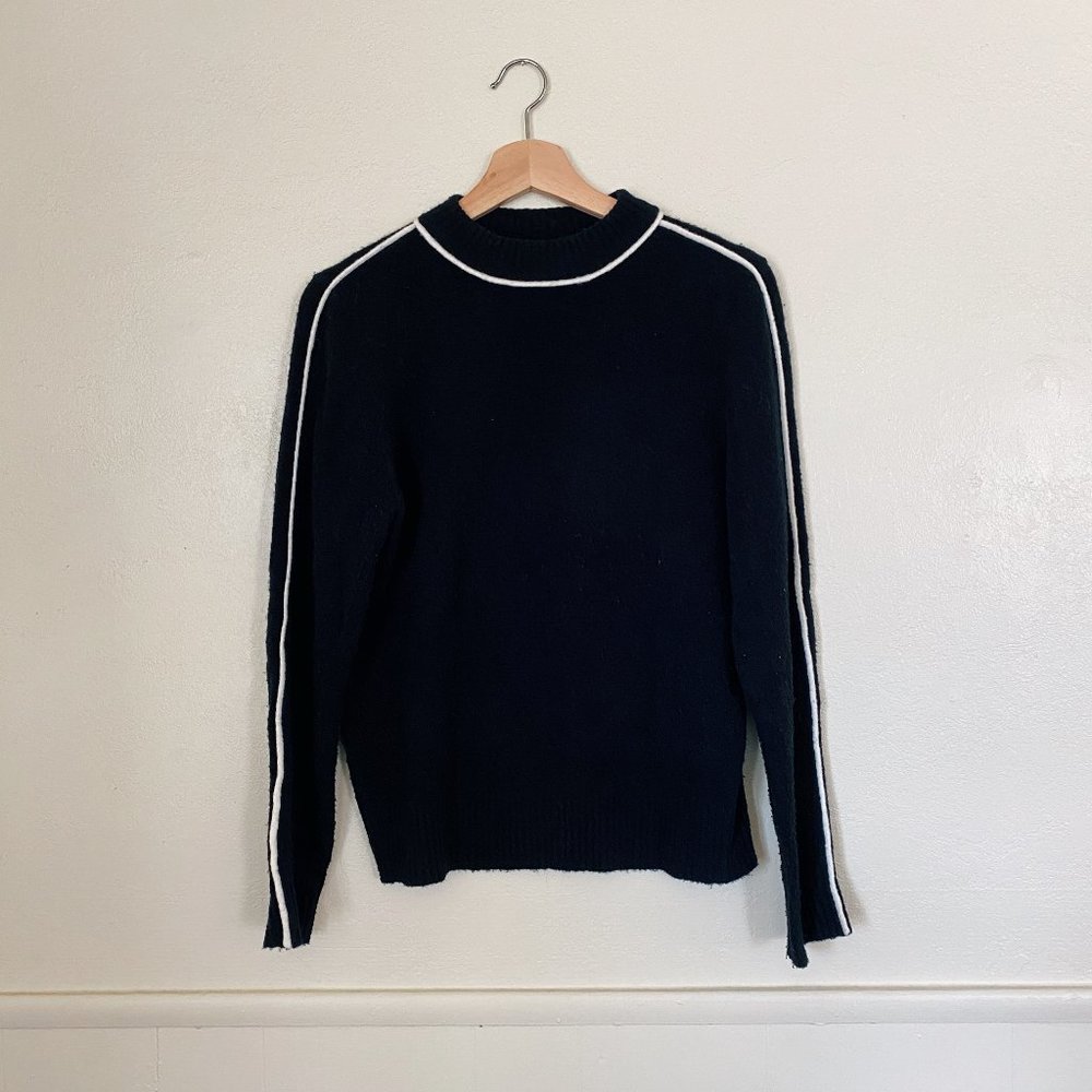 Athleta | Cashmere sweater with white trim